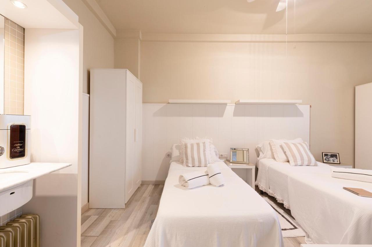 Ar Residencia Estudiantil Barcelona Luaran gambar